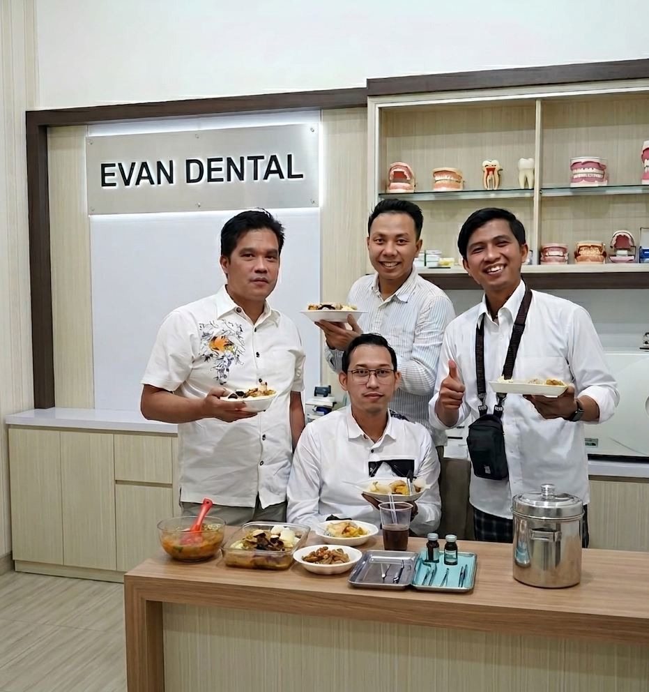 Tim Dental Evan